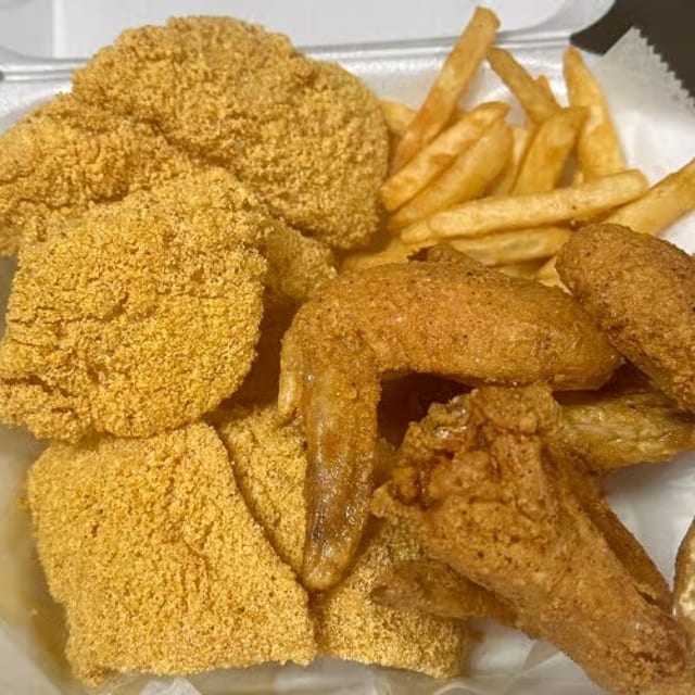 3 Pieces Fish & 4 Wings.