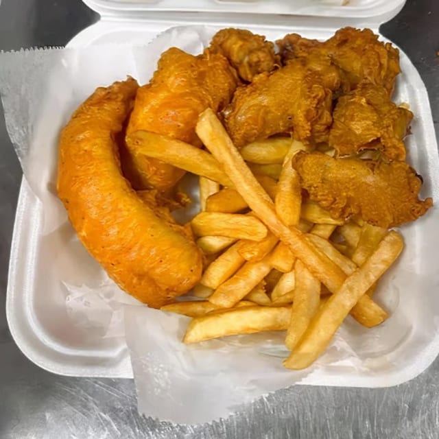2 Pieces Fish, 2 Wings & 2 Shrimp.